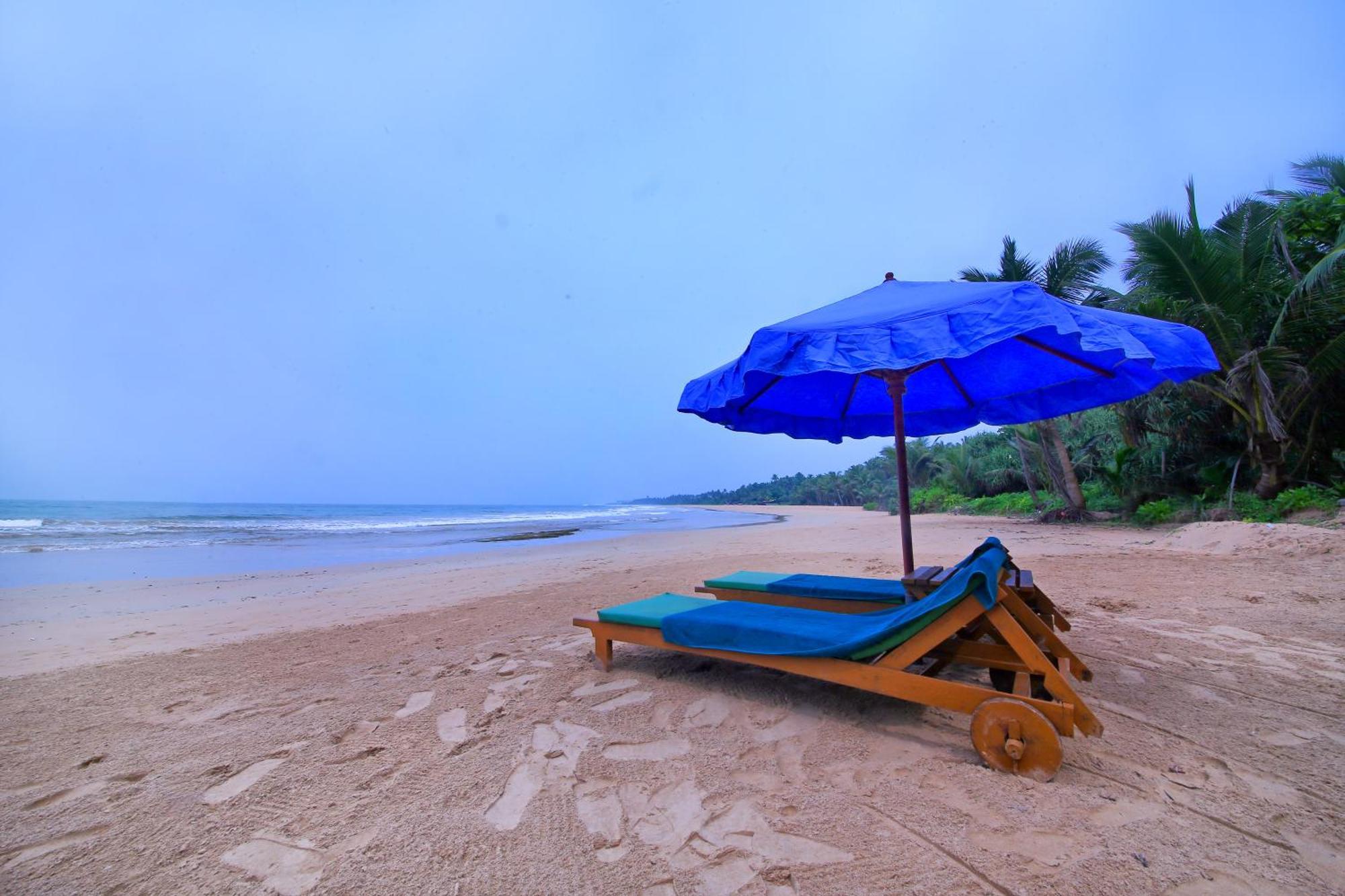 Rockside Beach Resort Бентота Экстерьер фото