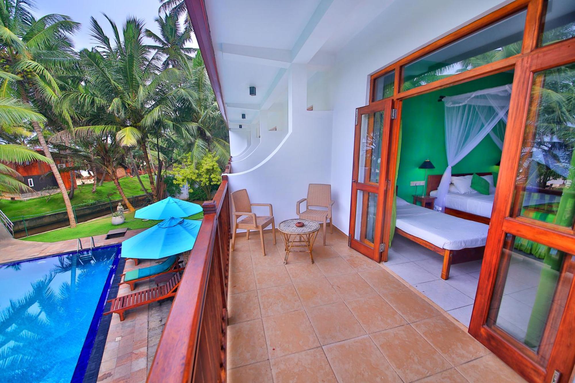 Rockside Beach Resort Бентота Экстерьер фото