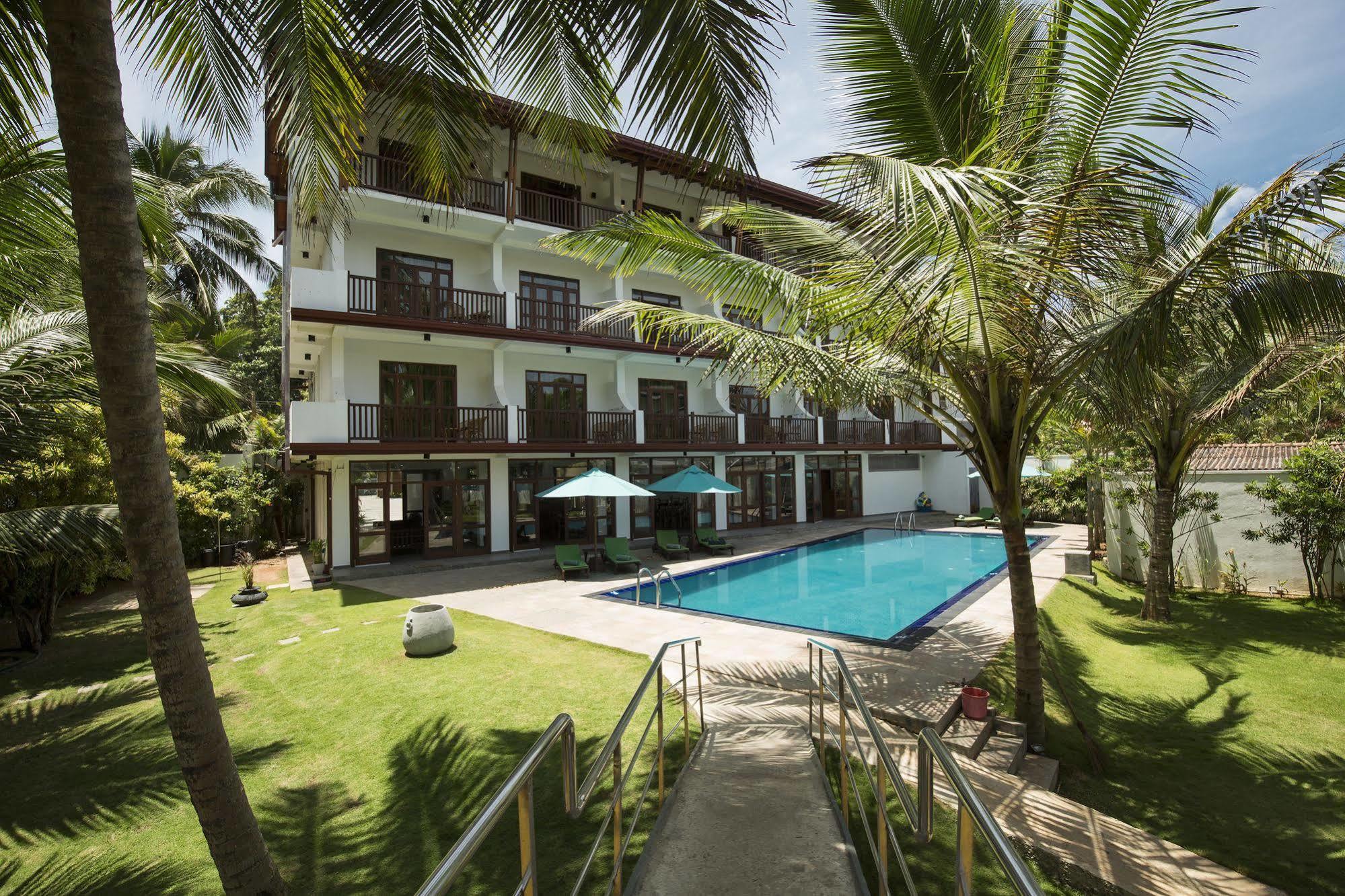Rockside Beach Resort Бентота Экстерьер фото