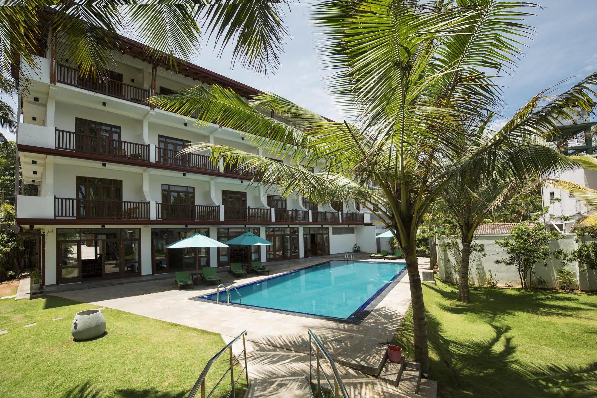 Rockside Beach Resort Бентота Экстерьер фото
