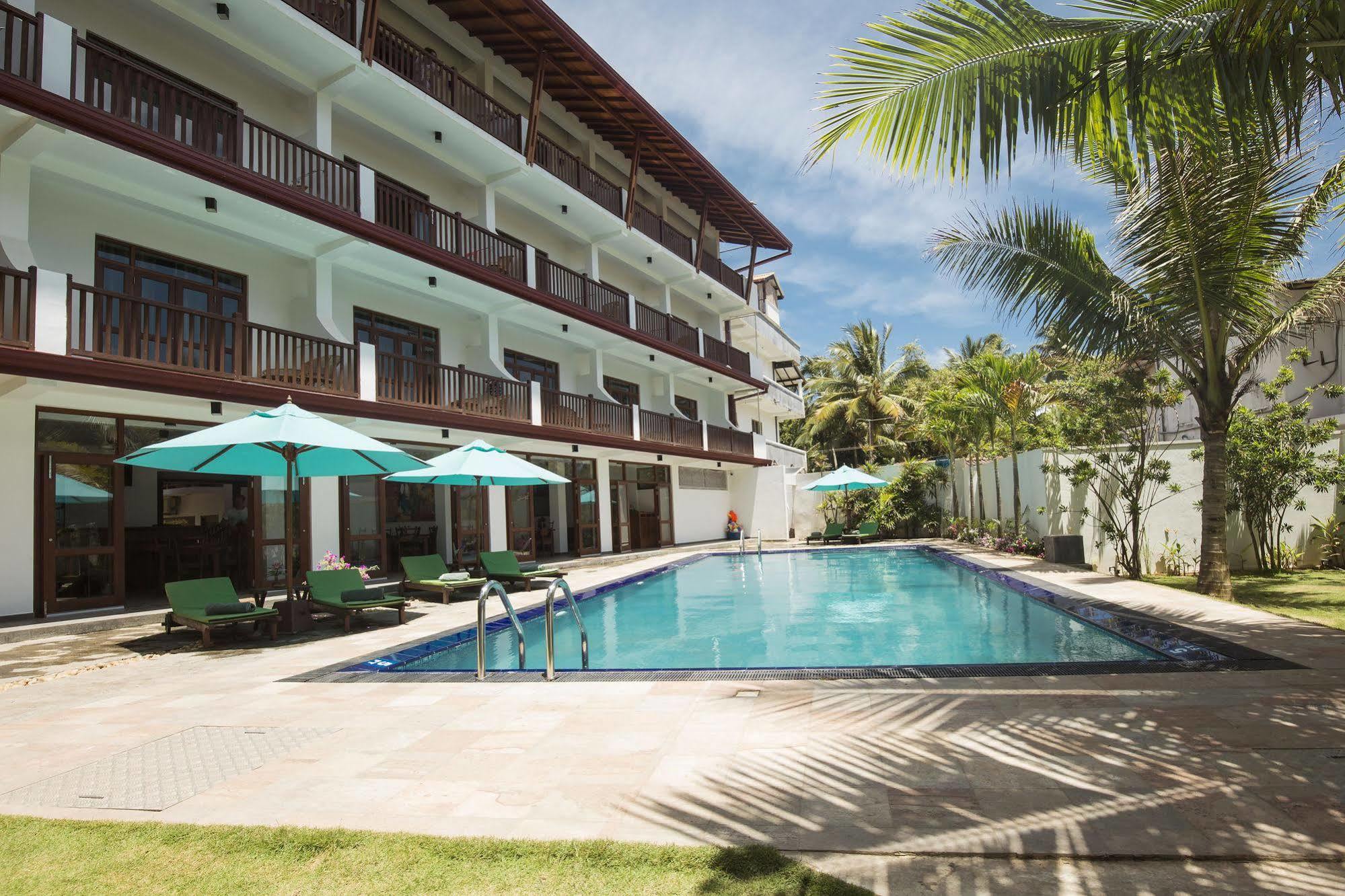Rockside Beach Resort Бентота Экстерьер фото